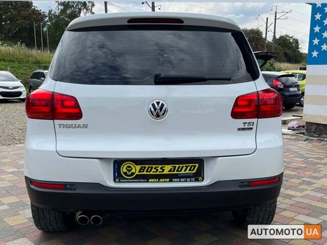 Белый Фольксваген Тигуан, объемом двигателя 2 л и пробегом 83 тыс. км за 14400 $, фото 5 на Automoto.ua