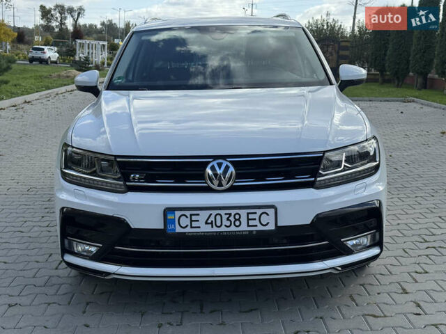 Белый Фольксваген Тигуан, объемом двигателя 1.97 л и пробегом 179 тыс. км за 25500 $, фото 1 на Automoto.ua