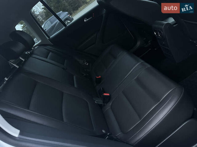 Белый Фольксваген Тигуан, объемом двигателя 2 л и пробегом 176 тыс. км за 12650 $, фото 37 на Automoto.ua