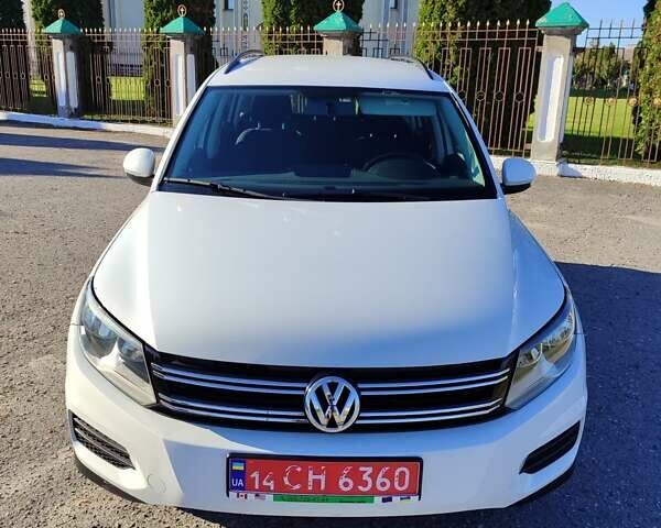 Белый Фольксваген Тигуан, объемом двигателя 2 л и пробегом 93 тыс. км за 13500 $, фото 19 на Automoto.ua