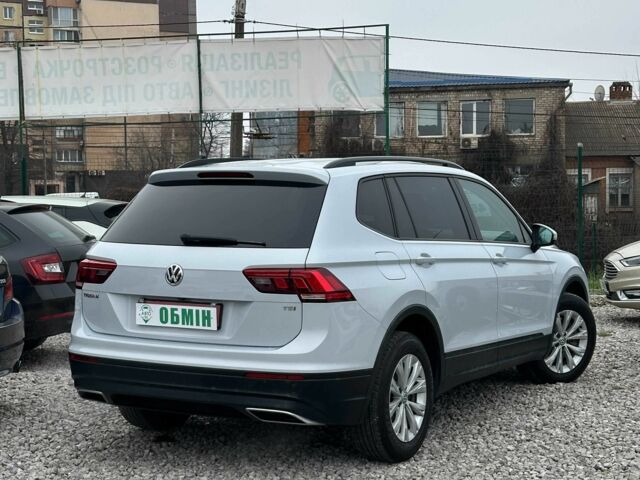 Белый Фольксваген Тигуан, объемом двигателя 2 л и пробегом 99 тыс. км за 18450 $, фото 2 на Automoto.ua