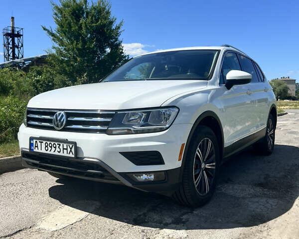 Белый Фольксваген Тигуан, объемом двигателя 1.98 л и пробегом 92 тыс. км за 22300 $, фото 1 на Automoto.ua