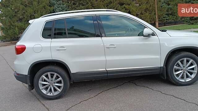 Белый Фольксваген Тигуан, объемом двигателя 2 л и пробегом 228 тыс. км за 13850 $, фото 21 на Automoto.ua