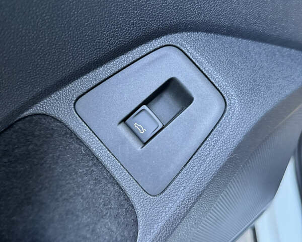 Білий Фольксваген Тігуан, об'ємом двигуна 1.98 л та пробігом 156 тис. км за 26500 $, фото 14 на Automoto.ua