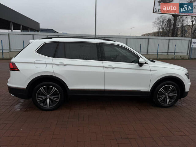 Білий Фольксваген Тігуан, об'ємом двигуна 1.98 л та пробігом 163 тис. км за 17500 $, фото 51 на Automoto.ua
