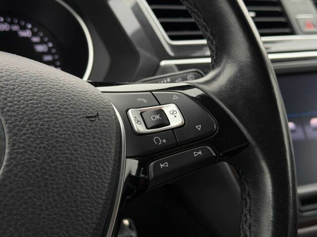 Белый Фольксваген Тигуан, объемом двигателя 2 л и пробегом 71 тыс. км за 25000 $, фото 20 на Automoto.ua