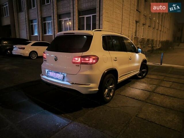 Белый Фольксваген Тигуан, объемом двигателя 1.98 л и пробегом 145 тыс. км за 14200 $, фото 68 на Automoto.ua