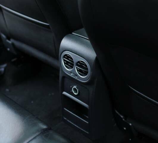 Белый Фольксваген Тигуан, объемом двигателя 1.98 л и пробегом 145 тыс. км за 14200 $, фото 60 на Automoto.ua