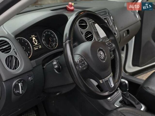 Белый Фольксваген Тигуан, объемом двигателя 1.98 л и пробегом 145 тыс. км за 14200 $, фото 14 на Automoto.ua