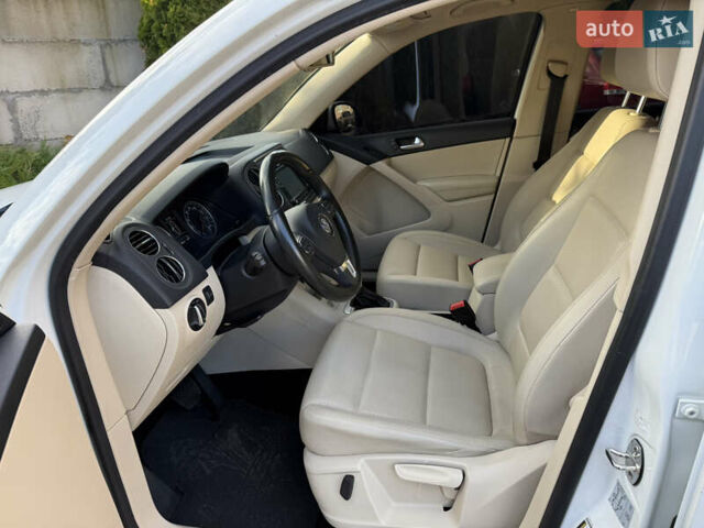 Белый Фольксваген Тигуан, объемом двигателя 1.98 л и пробегом 108 тыс. км за 14500 $, фото 14 на Automoto.ua