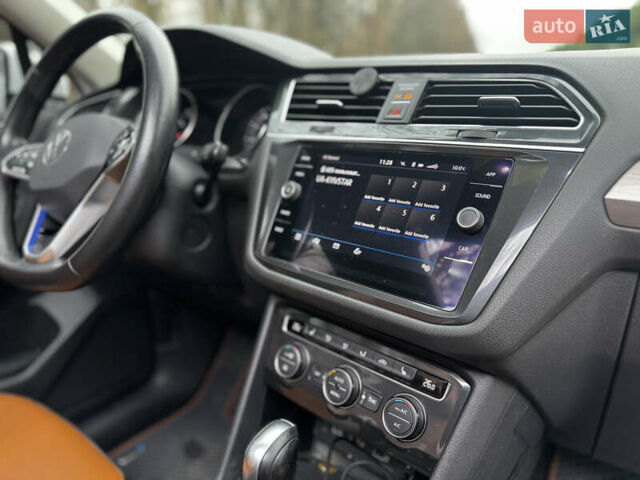 Белый Фольксваген Тигуан, объемом двигателя 2 л и пробегом 120 тыс. км за 22200 $, фото 20 на Automoto.ua