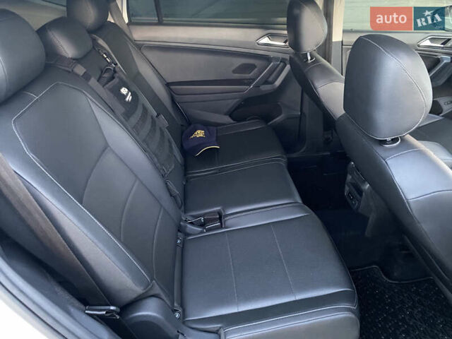 Білий Фольксваген Тігуан, об'ємом двигуна 1.98 л та пробігом 128 тис. км за 24000 $, фото 12 на Automoto.ua