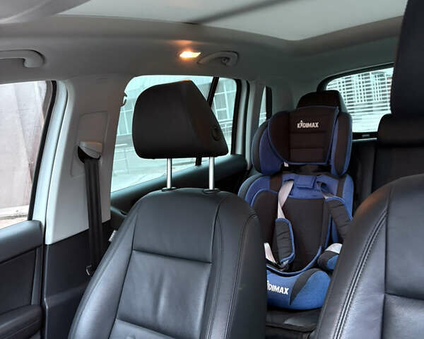 Білий Фольксваген Тігуан, об'ємом двигуна 1.98 л та пробігом 156 тис. км за 16300 $, фото 8 на Automoto.ua