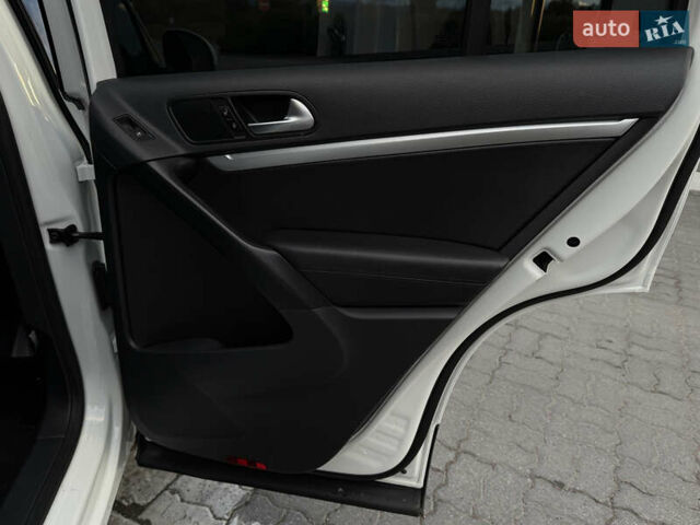 Белый Фольксваген Тигуан, объемом двигателя 1.98 л и пробегом 108 тыс. км за 13950 $, фото 40 на Automoto.ua