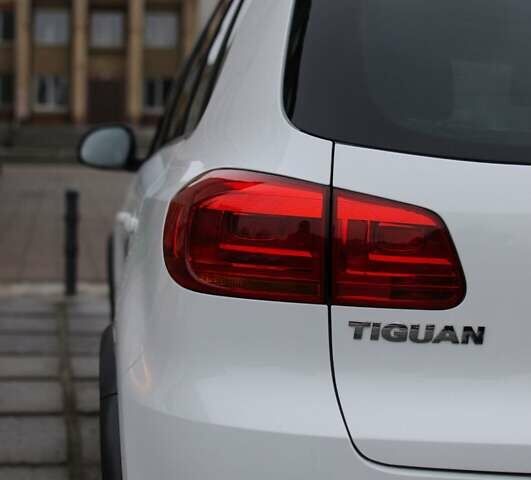 Белый Фольксваген Тигуан, объемом двигателя 1.98 л и пробегом 145 тыс. км за 14200 $, фото 55 на Automoto.ua