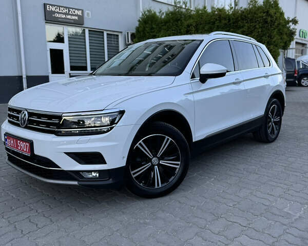 Білий Фольксваген Тігуан, об'ємом двигуна 1.98 л та пробігом 156 тис. км за 26500 $, фото 1 на Automoto.ua