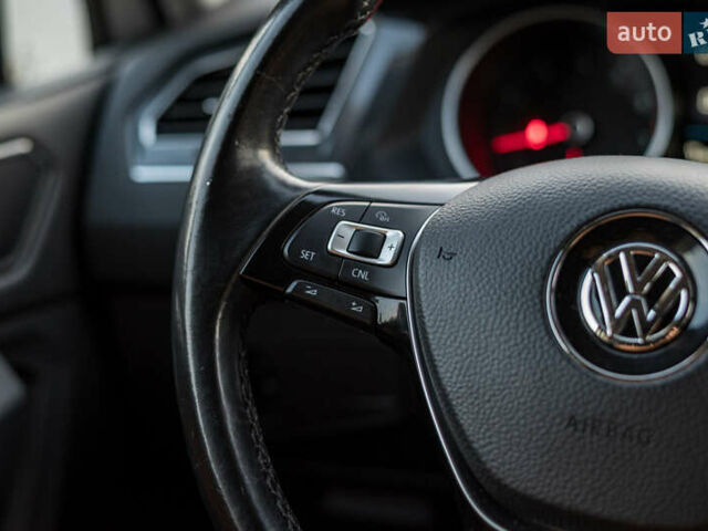 Білий Фольксваген Тігуан, об'ємом двигуна 2 л та пробігом 169 тис. км за 20900 $, фото 23 на Automoto.ua