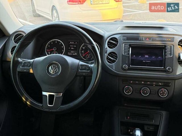 Білий Фольксваген Тігуан, об'ємом двигуна 1.98 л та пробігом 145 тис. км за 13500 $, фото 10 на Automoto.ua