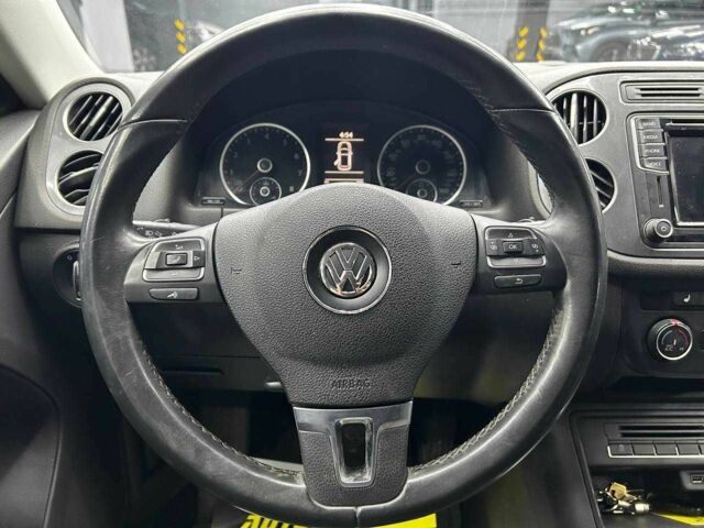 Білий Фольксваген Тігуан, об'ємом двигуна 2 л та пробігом 166 тис. км за 14200 $, фото 10 на Automoto.ua