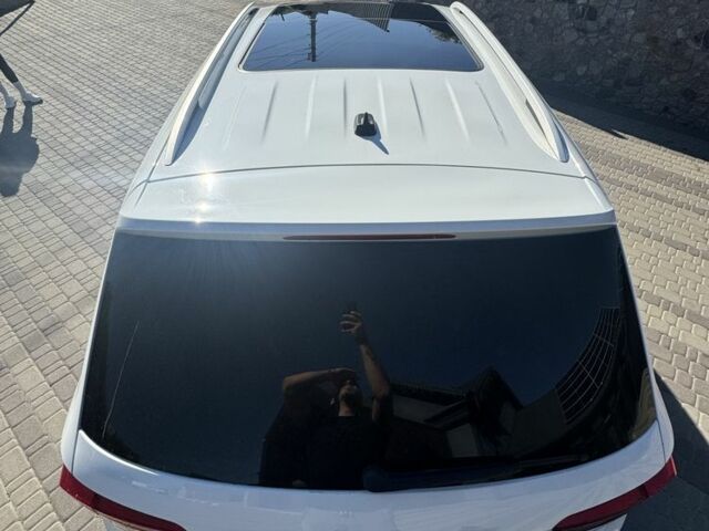 Білий Фольксваген Тігуан, об'ємом двигуна 2 л та пробігом 151 тис. км за 23000 $, фото 4 на Automoto.ua