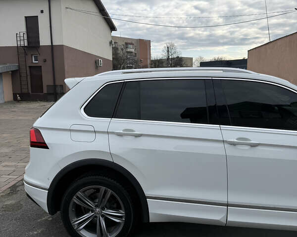 Белый Фольксваген Тигуан, объемом двигателя 1.97 л и пробегом 278 тыс. км за 25500 $, фото 9 на Automoto.ua