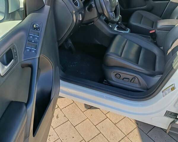 Белый Фольксваген Тигуан, объемом двигателя 1.98 л и пробегом 200 тыс. км за 14600 $, фото 8 на Automoto.ua