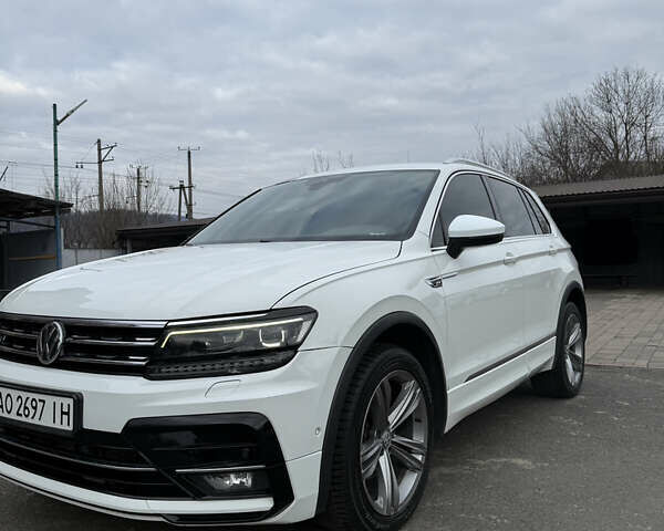 Белый Фольксваген Тигуан, объемом двигателя 1.97 л и пробегом 278 тыс. км за 25500 $, фото 14 на Automoto.ua