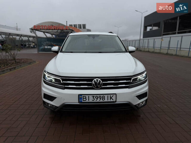 Білий Фольксваген Тігуан, об'ємом двигуна 1.98 л та пробігом 163 тис. км за 17500 $, фото 2 на Automoto.ua
