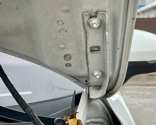 Белый Фольксваген Тигуан, объемом двигателя 2 л и пробегом 210 тыс. км за 23999 $, фото 74 на Automoto.ua