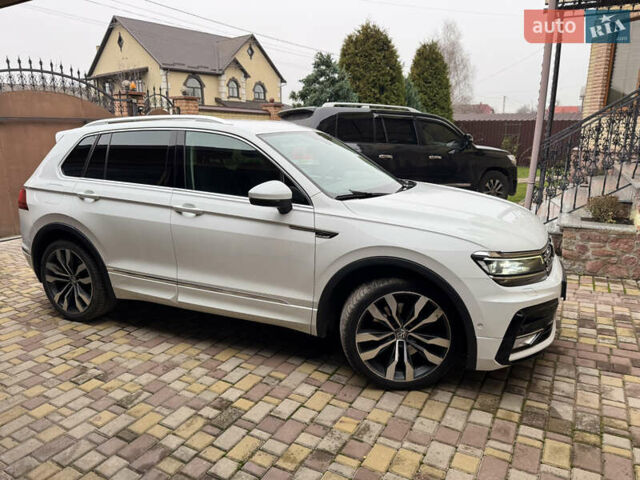 Белый Фольксваген Тигуан, объемом двигателя 1.97 л и пробегом 189 тыс. км за 25600 $, фото 3 на Automoto.ua
