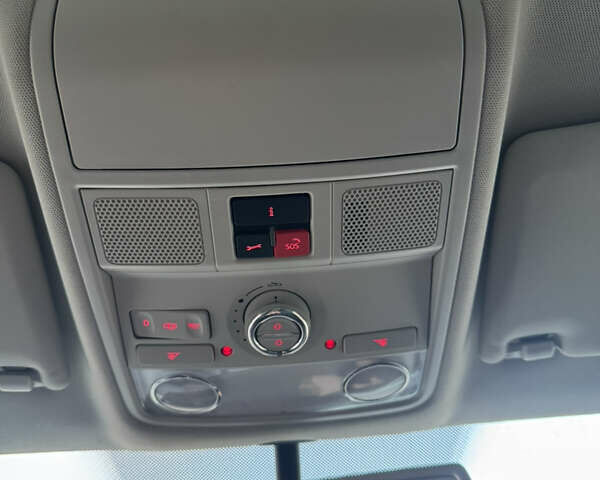 Белый Фольксваген Тигуан, объемом двигателя 2 л и пробегом 54 тыс. км за 15200 $, фото 69 на Automoto.ua