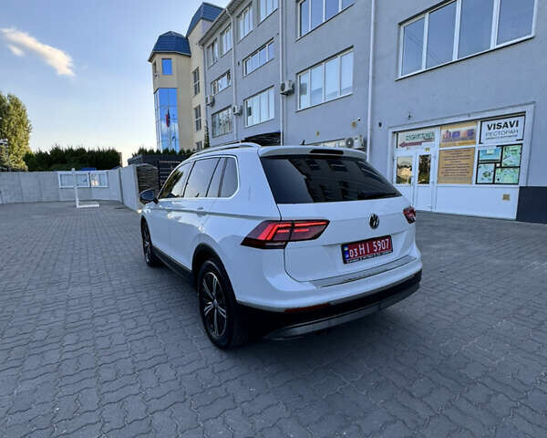Білий Фольксваген Тігуан, об'ємом двигуна 1.98 л та пробігом 156 тис. км за 26500 $, фото 47 на Automoto.ua