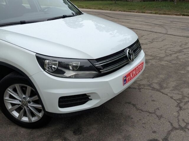 Белый Фольксваген Тигуан, объемом двигателя 2 л и пробегом 138 тыс. км за 12700 $, фото 5 на Automoto.ua