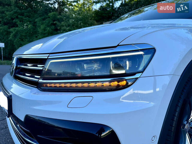 Білий Фольксваген Тігуан, об'ємом двигуна 1.97 л та пробігом 297 тис. км за 27000 $, фото 7 на Automoto.ua