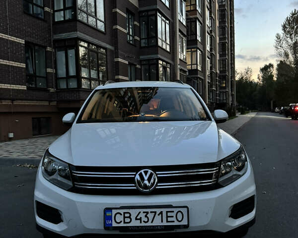 Белый Фольксваген Тигуан, объемом двигателя 1.98 л и пробегом 99 тыс. км за 13700 $, фото 6 на Automoto.ua
