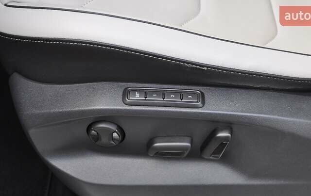 Белый Фольксваген Тигуан, объемом двигателя 1.98 л и пробегом 54 тыс. км за 27700 $, фото 26 на Automoto.ua