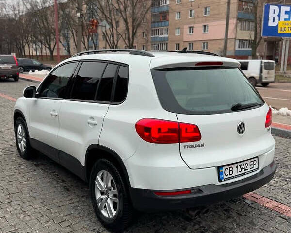 Белый Фольксваген Тигуан, объемом двигателя 1.98 л и пробегом 161 тыс. км за 13900 $, фото 2 на Automoto.ua