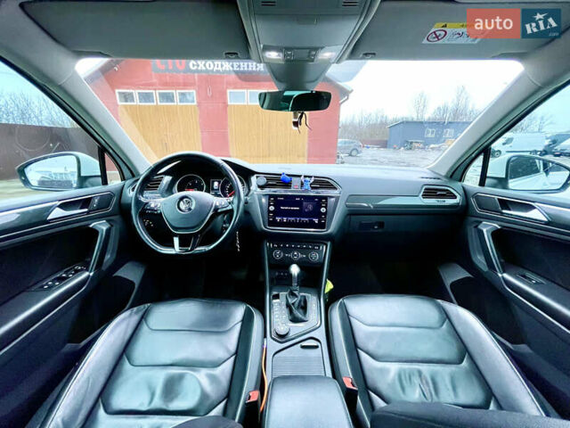 Белый Фольксваген Тигуан, объемом двигателя 2 л и пробегом 210 тыс. км за 23999 $, фото 62 на Automoto.ua