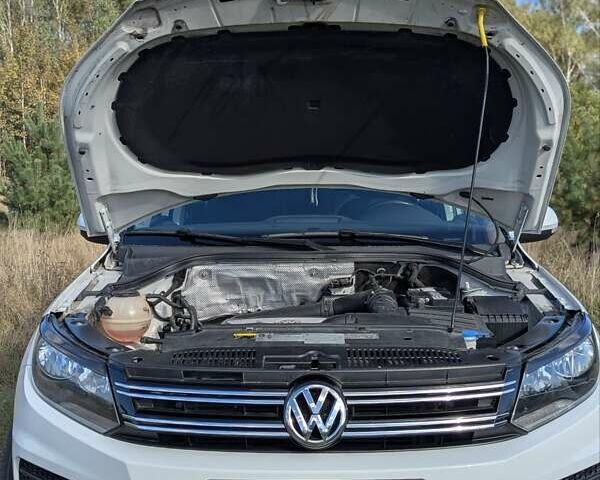 Белый Фольксваген Тигуан, объемом двигателя 1.98 л и пробегом 50 тыс. км за 13999 $, фото 23 на Automoto.ua