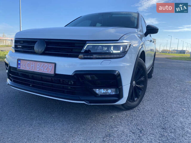 Белый Фольксваген Тигуан, объемом двигателя 2 л и пробегом 166 тыс. км за 14700 $, фото 44 на Automoto.ua