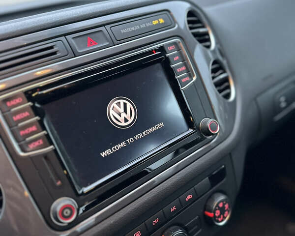 Белый Фольксваген Тигуан, объемом двигателя 1.98 л и пробегом 197 тыс. км за 11900 $, фото 12 на Automoto.ua