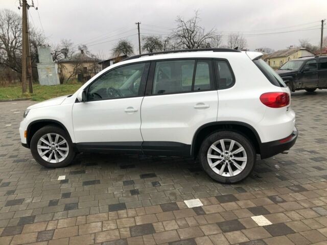 Белый Фольксваген Тигуан, объемом двигателя 2 л и пробегом 203 тыс. км за 10600 $, фото 7 на Automoto.ua