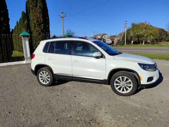 Білий Фольксваген Тігуан, об'ємом двигуна 2 л та пробігом 93 тис. км за 13499 $, фото 1 на Automoto.ua