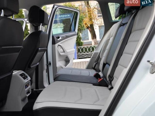 Белый Фольксваген Тигуан, объемом двигателя 1.98 л и пробегом 54 тыс. км за 27700 $, фото 17 на Automoto.ua