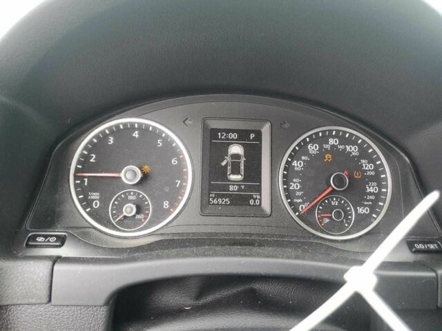 Білий Фольксваген Тігуан, об'ємом двигуна 2 л та пробігом 56 тис. км за 1200 $, фото 8 на Automoto.ua