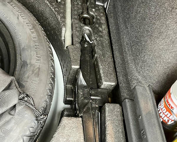 Белый Фольксваген Тигуан, объемом двигателя 2 л и пробегом 210 тыс. км за 23999 $, фото 56 на Automoto.ua