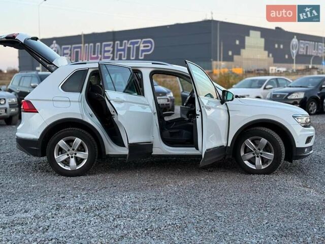 Білий Фольксваген Тігуан, об'ємом двигуна 2 л та пробігом 161 тис. км за 24880 $, фото 30 на Automoto.ua