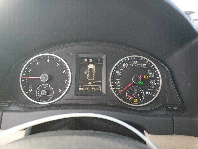 Белый Фольксваген Тигуан, объемом двигателя 2 л и пробегом 140 тыс. км за 1700 $, фото 8 на Automoto.ua