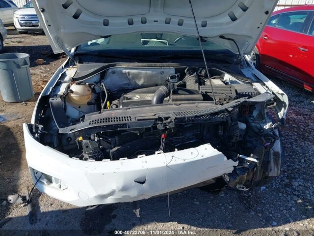 Білий Фольксваген Тігуан, об'ємом двигуна 2 л та пробігом 152 тис. км за 7600 $, фото 10 на Automoto.ua