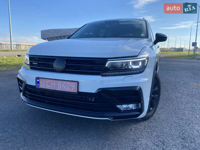 Белый Фольксваген Тигуан, объемом двигателя 2 л и пробегом 166 тыс. км за 14700 $, фото 43 на Automoto.ua